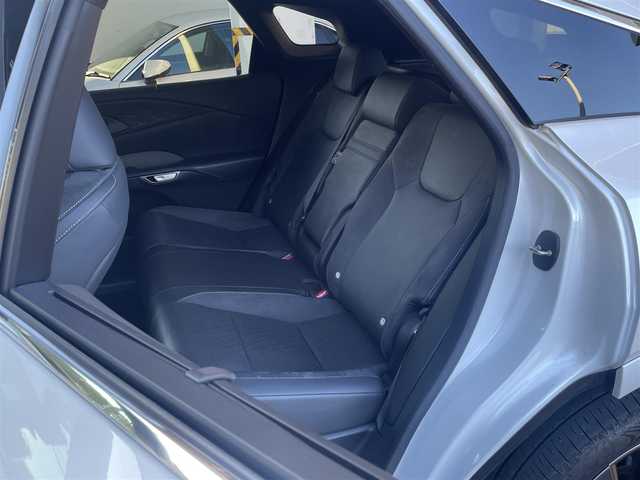 レクサス ＲＸ 350h バージョンL 静岡県 2023(令5)年 3万km ソニッククォーツ ワンオーナー/モデリスタエアロ/パノラマルーフ/純正ナビ/フルセグTV/BT/USB/全方位カメラ/デジタルインナーミラー/黒革シート/全席シートヒーター/全席エアシート/前席パワーシート/前席シートメモリー/パワーバックドア/ビルトインETC2.0/ステアリングヒーター/置くだけ充電/プリクラッシュセーフティ/レーンキープアシスト/レーダークルーズコントロール/クリアランスソナー/ヘッドアップディスプレイ/ブラインドスポットモニター/AC100V電源/スマートキー×2/保証書/取扱説明書/R6/R7点検記録簿有