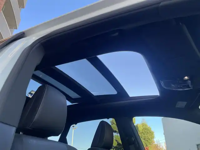 レクサス ＲＸ 350h バージョンL 静岡県 2023(令5)年 3万km ソニッククォーツ ワンオーナー/モデリスタエアロ/パノラマルーフ/純正ナビ/フルセグTV/BT/USB/全方位カメラ/デジタルインナーミラー/黒革シート/全席シートヒーター/全席エアシート/前席パワーシート/前席シートメモリー/パワーバックドア/ビルトインETC2.0/ステアリングヒーター/置くだけ充電/プリクラッシュセーフティ/レーンキープアシスト/レーダークルーズコントロール/クリアランスソナー/ヘッドアップディスプレイ/ブラインドスポットモニター/AC100V電源/スマートキー×2/保証書/取扱説明書/R6/R7点検記録簿有