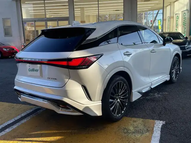 レクサス ＲＸ 350h バージョンL 静岡県 2023(令5)年 3万km ソニッククォーツ ワンオーナー/モデリスタエアロ/パノラマルーフ/純正ナビ/フルセグTV/BT/USB/全方位カメラ/デジタルインナーミラー/黒革シート/全席シートヒーター/全席エアシート/前席パワーシート/前席シートメモリー/パワーバックドア/ビルトインETC2.0/ステアリングヒーター/置くだけ充電/プリクラッシュセーフティ/レーンキープアシスト/レーダークルーズコントロール/クリアランスソナー/ヘッドアップディスプレイ/ブラインドスポットモニター/AC100V電源/スマートキー×2/保証書/取扱説明書/R6/R7点検記録簿有