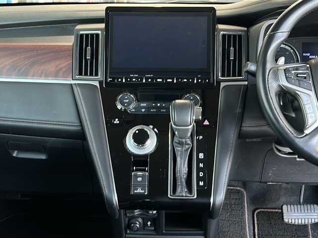 三菱 デリカＤ：５ ジャスパー 岐阜県 2020(令2)年 1.8万km エメラルドブラックパール/アイガーグレーメタリック 4WD/ディーゼル/純正１０インチナビ/フルセグ/ハーフレザーシート/全方位カメラ/両側パワースライドドア/衝突軽減ブレーキ/レーンキープアシスト/パドルシフト/ビルトインＥＴＣ/レーダークルーズコントロール/純正アルミホイール/純正マットガード/スマートキー/オートライト/オートハイビーム/スペアキー