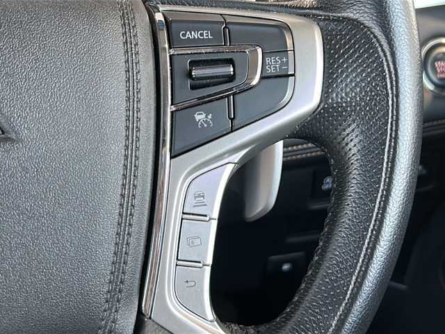 三菱 デリカＤ：５ ジャスパー 岐阜県 2020(令2)年 1.8万km エメラルドブラックパール/アイガーグレーメタリック 4WD/ディーゼル/純正１０インチナビ/フルセグ/ハーフレザーシート/全方位カメラ/両側パワースライドドア/衝突軽減ブレーキ/レーンキープアシスト/パドルシフト/ビルトインＥＴＣ/レーダークルーズコントロール/純正アルミホイール/純正マットガード/スマートキー/オートライト/オートハイビーム/スペアキー