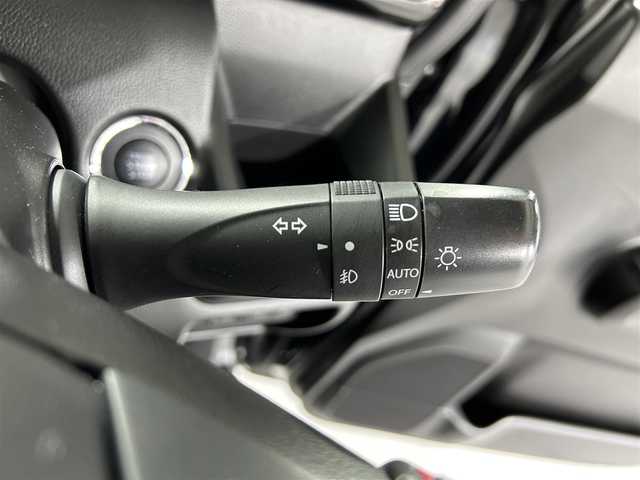 スズキ ワゴンＲ スティングレー HYBRID X 佐賀県 2017(平29)年 6.8万km ブルーイッシュブラックパール3 衝突被害軽減システム/車線逸脱警報/純正7インチナビ/AM/FM/CD/DVD/Bluetooth/ルセグTV/全方位カメラ/ステアリングスイッチ/革巻きステアリング/前方ドライブレコーダー/ビルトインETC/運転席シートヒーター/ヘッドアップディスプレイ/オートマチックヘッドライト/LEDヘッドライト/フォグランプ/電動格納ミラー/シートリフター/ドアバイザー