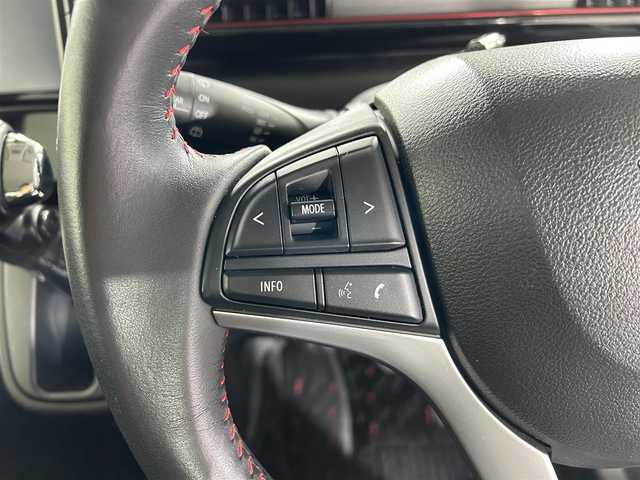 スズキ ワゴンＲ スティングレー HYBRID X 佐賀県 2017(平29)年 6.8万km ブルーイッシュブラックパール3 衝突被害軽減システム/車線逸脱警報/純正7インチナビ/AM/FM/CD/DVD/Bluetooth/ルセグTV/全方位カメラ/ステアリングスイッチ/革巻きステアリング/前方ドライブレコーダー/ビルトインETC/運転席シートヒーター/ヘッドアップディスプレイ/オートマチックヘッドライト/LEDヘッドライト/フォグランプ/電動格納ミラー/シートリフター/ドアバイザー