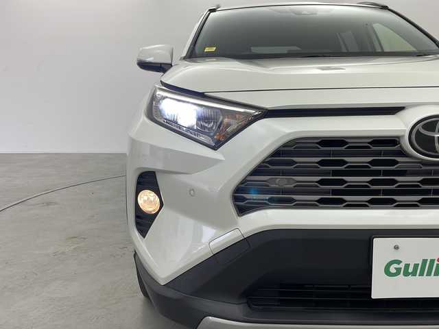 トヨタ ＲＡＶ４ G 群馬県 2019(令1)年 4.3万km ホワイトパールクリスタルシャイン 純正９型ナビ　バックカメラ　ルーフレール　電動リアゲート　衝突被害軽減ブレーキ　アダプティブクルーズコントロール　ＢＳＭ　ステアリングヒーター　ビルトインＥＴＣ　シートメモリー　パワーシート　禁煙車