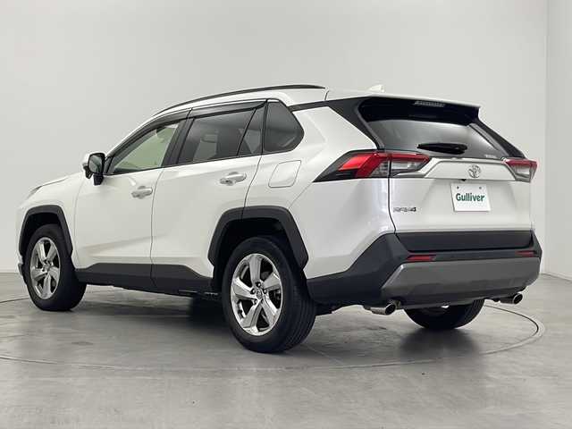 トヨタ ＲＡＶ４ G 群馬県 2019(令1)年 4.3万km ホワイトパールクリスタルシャイン 純正９型ナビ　バックカメラ　ルーフレール　電動リアゲート　衝突被害軽減ブレーキ　アダプティブクルーズコントロール　ＢＳＭ　ステアリングヒーター　ビルトインＥＴＣ　シートメモリー　パワーシート　禁煙車