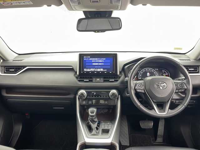 トヨタ ＲＡＶ４ G 群馬県 2019(令1)年 4.3万km ホワイトパールクリスタルシャイン 純正９型ナビ　バックカメラ　ルーフレール　電動リアゲート　衝突被害軽減ブレーキ　アダプティブクルーズコントロール　ＢＳＭ　ステアリングヒーター　ビルトインＥＴＣ　シートメモリー　パワーシート　禁煙車