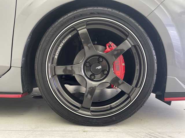 日産 オーラ ニスモ 愛知県 2022(令4)年 2.1万km ダークメタルグレー/スーパーブラック2トーン ワンオーナー/禁煙車/純正メーカーメモリナビ・フルセグＴＶ/テレビキャンセラー/アラウンドビューモニター/ADVAN RAICING18インチAW/ローダウン/マフラーカッター/シートヒーター/プロパイロット/レーダークルーズ/衝突被害軽減ブレーキ/ブラインドスポットモニター/ETC2.0/LEDヘッド