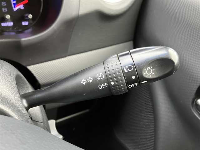 ダイハツ タント エグゼ カスタムRS 埼玉県 2012(平24)年 5.6万km パールホワイトⅢ 登録時56039km/ターボ車/純正ナビ【NSZN-W62】/　・フルセグTV/　・バックカメラ/　・CD/DVD再生/　・Bluetooth接続/アイドリングストップ/ハーフレザーシート/純正15インチAW/革巻ステアリング/オートエアコン/スマートキー/ドアバイザー/電格ミラー/HIDライト/フォグ/ETC/保証書/取扱説明書/ナビ取扱説明書/点検整備記録簿（H25.H26.H27.H28.H29.H30.R1.R2.R3.R4.R5）