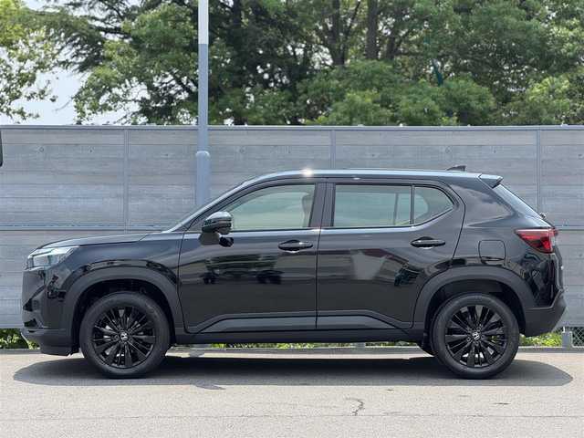 ホンダ ＷＲ－Ｖ Z ブラックスタイル 三重県 2025(令7)年 0.1万km未満 クリスタルブラックパール 登録未使用車/ホンダセンシング /・衝突軽減ブレーキ/・誤発進抑制機能/・後方誤発進抑制機能/・近距離衝突軽減ブレーキ/・歩行者事故低減ステアリング/・路外逸脱抑制機能/・アダプティブクルーズコントロール/・車線維持支援システム/・先行車発進お知らせ機能/・標識認識機能/・オートハイビーム/・パーキングセンサーシステム/ナビ装着用スペシャルパッケージ/・ステアリングスイッチ/　(オーディオ/ナビ/ハンズフリー/音声認識)/・リアワイドカメラ/・車載通信機/・Bluetoothユニット/パドルシフト/USBジャック(運転席)/充電用USBジャック(助手席)/純正17インチ5本マルチスポークフルブラック塗装アルミホイール/ブラックドアミラー/ブラックアウトサイドドアハンドル/フルLEDヘッドランプ/・オートライト/LEDフロントフォグランプ/プッシュエンジンスタート/スマートキー×2