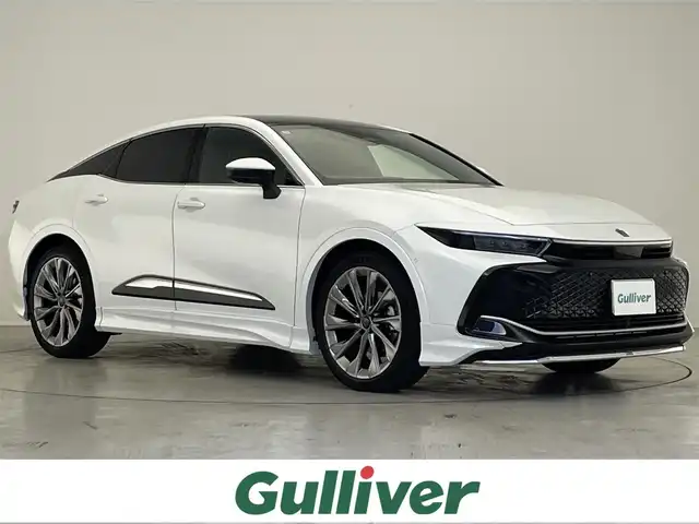 トヨタ クラウン クロスオーバー Z 滋賀県 2025(令7)年 0.4万km プレシャスホワイトパール 禁煙車/純正１２．３インチナビ/（Bluetooth/フルセグTV/USB/Miracast)/全方位カメラ/トヨタプレミアムサウンドシステム/シートヒーター（D+N席）/パワーシート（D+N席)/LEDヘッドランプ/デジタルインナーミラー/純正前後ドライブレコーダー/パワーバックドア/プリクラッシュセーフティ/衝突回避支援システム/レーントレーシングアシスト/レーダークルーズコントロール/アダプティブハイビームシステム/ロードサインアシスト/プロアクティヴドライビングシステム/ブラインドスポットモニター/パーキングサポートブレーキ/本革巻スポークステアリング/パドルシフト/ステアリングヒーター/ステアリングスイッチ/スマートキー/全ドアイージークローザー/アクセサリーコンセント/充電用USB端子/おくだけ充電/ビルトインETC2.0