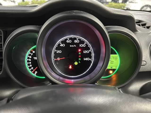 ホンダ Ｎ ＢＯＸ G SSパッケージ 宮城県 2015(平27)年 6.8万km スマートブラック 両側パワースライドドア/純正ナビ/(AM/FM/iPod/SD/CD/AUX/VTR/TV)/Bluetooth/USB入力端子/DVD再生機能/プッシュスタート/スマートキー/ヘッドライトレベライザー/衝突被害軽減システム/純正フロアマット/純正14インチアルミホイール