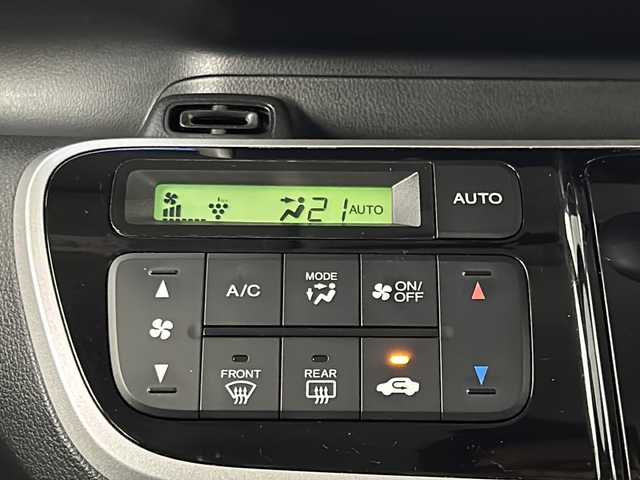 ホンダ Ｎ ＢＯＸ G SSパッケージ 宮城県 2015(平27)年 6.8万km スマートブラック 両側パワースライドドア/純正ナビ/(AM/FM/iPod/SD/CD/AUX/VTR/TV)/Bluetooth/USB入力端子/DVD再生機能/プッシュスタート/スマートキー/ヘッドライトレベライザー/衝突被害軽減システム/純正フロアマット/純正14インチアルミホイール