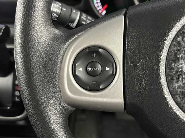 ホンダ Ｎ ＢＯＸ G SSパッケージ 宮城県 2015(平27)年 6.8万km スマートブラック 両側パワースライドドア/純正ナビ/(AM/FM/iPod/SD/CD/AUX/VTR/TV)/Bluetooth/USB入力端子/DVD再生機能/プッシュスタート/スマートキー/ヘッドライトレベライザー/衝突被害軽減システム/純正フロアマット/純正14インチアルミホイール