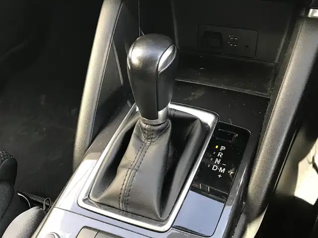 マツダ ＣＸ－５ XD プロアクティブ 富山県 2015(平27)年 6.4万km ソウルレッドプレミアムメタリック 〇バックカメラ/〇ETC/〇セーフティクルーズパッケージ/〇レーダークルーズコントロール/〇レーンキープアシストシステム/〇ブラインドスポットモニタリング/〇アイドリングストップ/〇SRSエアバッグ/〇左右独立温度調整オートエアコン/〇LEDヘッドランプ/〇オートライト/〇純正17インチアルミホイール/〇革巻きステアリングホイール/〇ブラックファブリックシート/〇禁煙車