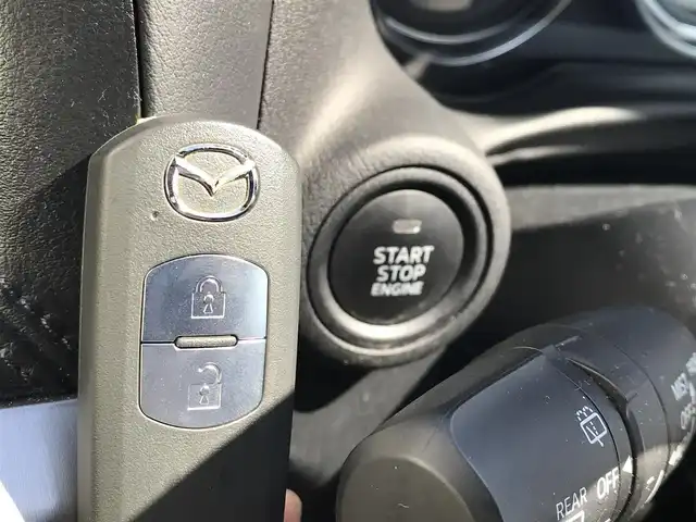 マツダ ＣＸ－５ XD プロアクティブ 富山県 2015(平27)年 6.4万km ソウルレッドプレミアムメタリック 〇バックカメラ/〇ETC/〇セーフティクルーズパッケージ/〇レーダークルーズコントロール/〇レーンキープアシストシステム/〇ブラインドスポットモニタリング/〇アイドリングストップ/〇SRSエアバッグ/〇左右独立温度調整オートエアコン/〇LEDヘッドランプ/〇オートライト/〇純正17インチアルミホイール/〇革巻きステアリングホイール/〇ブラックファブリックシート/〇禁煙車