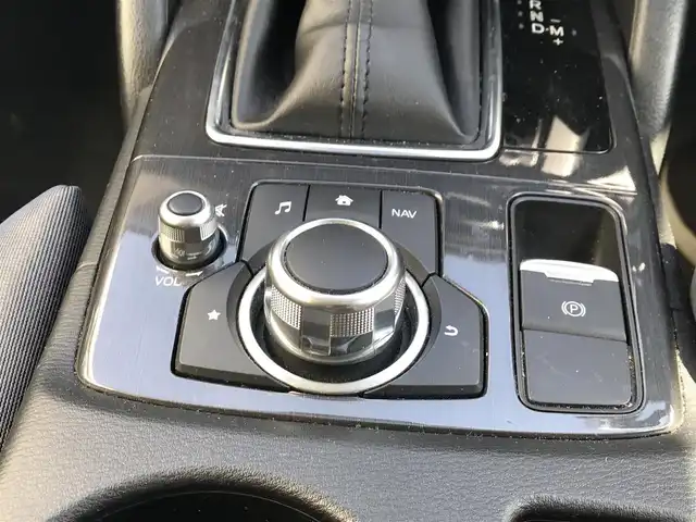 マツダ ＣＸ－５ XD プロアクティブ 富山県 2015(平27)年 6.4万km ソウルレッドプレミアムメタリック 〇バックカメラ/〇ETC/〇セーフティクルーズパッケージ/〇レーダークルーズコントロール/〇レーンキープアシストシステム/〇ブラインドスポットモニタリング/〇アイドリングストップ/〇SRSエアバッグ/〇左右独立温度調整オートエアコン/〇LEDヘッドランプ/〇オートライト/〇純正17インチアルミホイール/〇革巻きステアリングホイール/〇ブラックファブリックシート/〇禁煙車