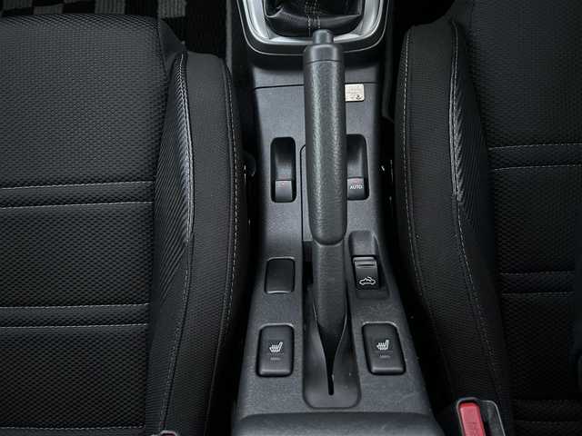 ダイハツ コペン ローブ 広島県 2018(平30)年 2.8万km クリアブルークリスタルメタリック 純正ナビ/（CD/DVD/フルセグTV/Bluetooth）/ETC/ドライブレコーダー/シートヒーター/純正16インチAW/ステアリングスイッチ/LEDヘッドライト/フォグランプ/純正フロアマット/プッシュスタート/スペアキー