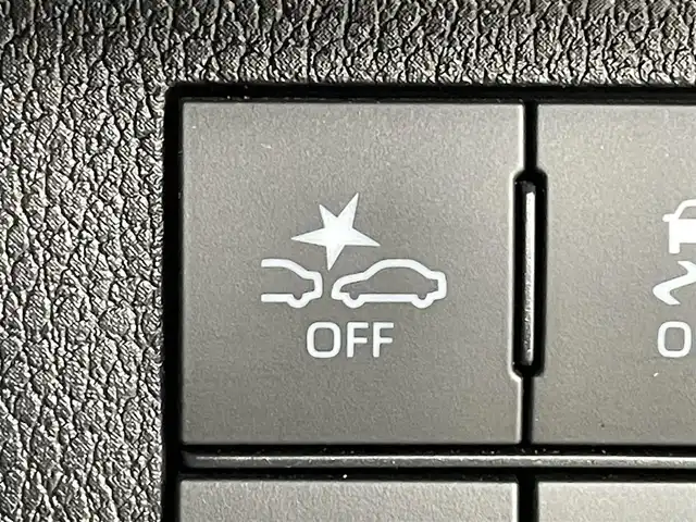 ダイハツ ムーヴ キャンバス ストライプス G 福島県 2023(令5)年 1.3万km シャイニングホワイトパール/レイクブルーメタリック スマートアシスト/・先行車発進お知らせ機能/・標識認識機能/・両側パワースライドドア/両側パワースライドドア/LEDオートライト/・フォグランプ/ベンチシート/・シートヒーター/ステアリングリモコン/電子パーキング/・ブレーキホールド/純正フロアマット/電動格納ドアミラー/アイドリングストップ/プッシュスタート/・スマートキー/・スペアキー