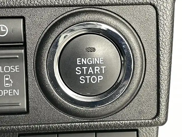 ダイハツ ムーヴ キャンバス ストライプス G 福島県 2023(令5)年 1.3万km シャイニングホワイトパール/レイクブルーメタリック スマートアシスト/・先行車発進お知らせ機能/・標識認識機能/・両側パワースライドドア/両側パワースライドドア/LEDオートライト/・フォグランプ/ベンチシート/・シートヒーター/ステアリングリモコン/電子パーキング/・ブレーキホールド/純正フロアマット/電動格納ドアミラー/アイドリングストップ/プッシュスタート/・スマートキー/・スペアキー