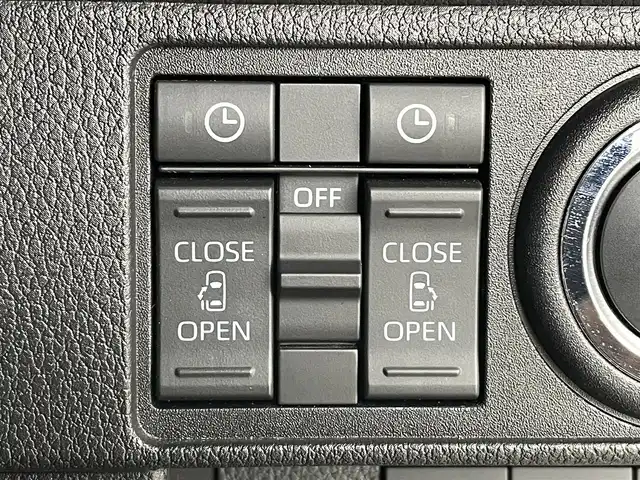 ダイハツ ムーヴ キャンバス ストライプス G 福島県 2023(令5)年 1.3万km シャイニングホワイトパール/レイクブルーメタリック スマートアシスト/・先行車発進お知らせ機能/・標識認識機能/・両側パワースライドドア/両側パワースライドドア/LEDオートライト/・フォグランプ/ベンチシート/・シートヒーター/ステアリングリモコン/電子パーキング/・ブレーキホールド/純正フロアマット/電動格納ドアミラー/アイドリングストップ/プッシュスタート/・スマートキー/・スペアキー