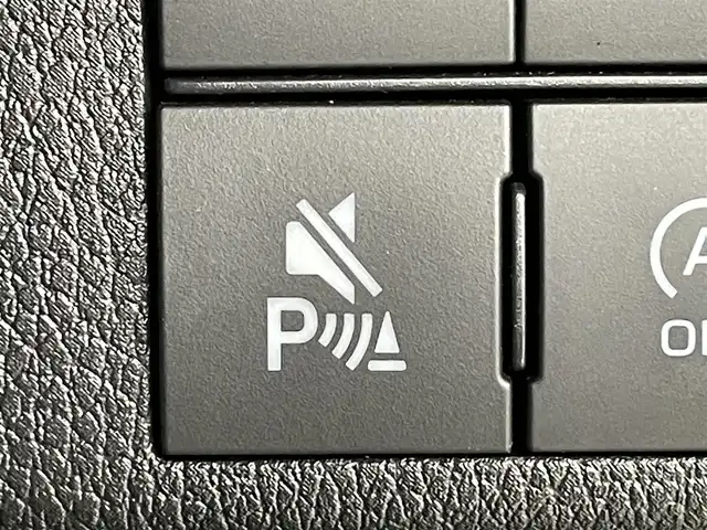 ダイハツ ムーヴ キャンバス ストライプス G 福島県 2023(令5)年 1.3万km シャイニングホワイトパール/レイクブルーメタリック スマートアシスト/・先行車発進お知らせ機能/・標識認識機能/・両側パワースライドドア/両側パワースライドドア/LEDオートライト/・フォグランプ/ベンチシート/・シートヒーター/ステアリングリモコン/電子パーキング/・ブレーキホールド/純正フロアマット/電動格納ドアミラー/アイドリングストップ/プッシュスタート/・スマートキー/・スペアキー