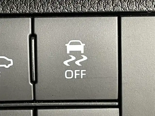 ダイハツ ムーヴ キャンバス ストライプス G 福島県 2023(令5)年 1.3万km シャイニングホワイトパール/レイクブルーメタリック スマートアシスト/・先行車発進お知らせ機能/・標識認識機能/・両側パワースライドドア/両側パワースライドドア/LEDオートライト/・フォグランプ/ベンチシート/・シートヒーター/ステアリングリモコン/電子パーキング/・ブレーキホールド/純正フロアマット/電動格納ドアミラー/アイドリングストップ/プッシュスタート/・スマートキー/・スペアキー