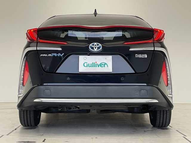 トヨタ プリウス ＰＨＶ A プレミアム 愛知県 2017(平29)年 7.7万km アティチュードブラックマイカ プレミアムサウンドＪＢＬ/純正11.6型ディスプレイオーディオナビ/四眼LEDヘッドライト/シートヒーター/バックカメラ/パワーシート/ヘッドアップディスプレイ/コーナーセンサー/ETC2.0/ブラインドスポットモニター/LEDヘッドライト/ステアリングヒーター/レーンキープアシスト/オートマチックハイビーム/衝突軽減システム/ステアリングスイッチ/スマートキー/プッシュスタート