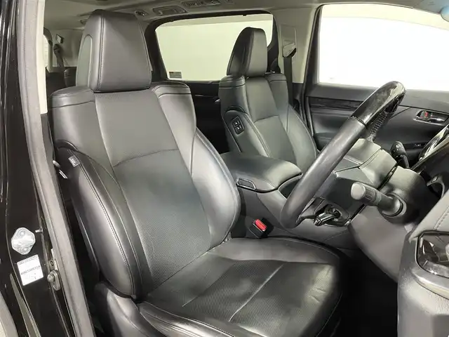 トヨタ アルファード S Cパッケージ 大阪府 2019(令1)年 4.8万km ブラック サンルーフ 黒革シート TRDエアロ ALPINE11incナビTV フリップダウンモニター デジタルインナーミラー パワーシート/ヒーター/エアコン ハンドルヒーター 電動リアゲート レーダーC 衝突軽減B レーンアシスト BSM