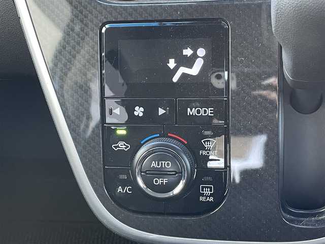 スバル ステラ カスタム R 東京都 2022(令4)年 0.4万km ブライトシルバーメタリック 純正ナビ　/フルセグＴＶ　/シートヒーター　/ドラレコ　/リアコーナーセンサー/Ｂｌｕｅｔｏｏｔｈ　/バックカメラ　/ＬＥＤヘッド　/フォグランプ　/衝突被害軽減　/レーンキープ　/オートライト　/スマートキー　/禁煙