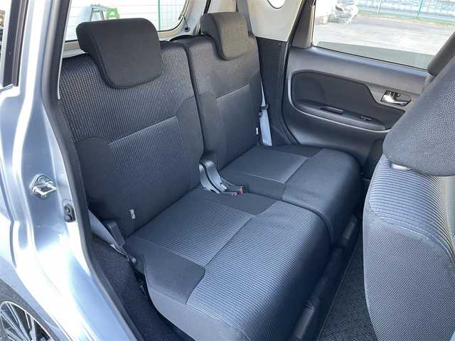 スバル ステラ カスタム R 東京都 2022(令4)年 0.4万km ブライトシルバーメタリック 純正ナビ　/フルセグＴＶ　/シートヒーター　/ドラレコ　/リアコーナーセンサー/Ｂｌｕｅｔｏｏｔｈ　/バックカメラ　/ＬＥＤヘッド　/フォグランプ　/衝突被害軽減　/レーンキープ　/オートライト　/スマートキー　/禁煙