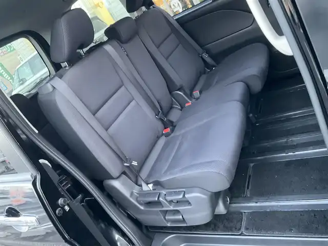 日産 セレナ S 滋賀県 2017(平29)年 9.4万km ダイヤモンドブラック ワンオーナー/車検令和8年6月まで/社外15インチアルミホイール/片側パワースライドドア/純正9インチナビゲーション（MM516D-L)/・CD/DVD/・AM/FM/・Bluetooth/アラウンドビューモニター/純正リヤフリップダウンモニター/ビルトインETC/純正ドライブレコーダー（ナビ連動）/取扱説明書/保証書