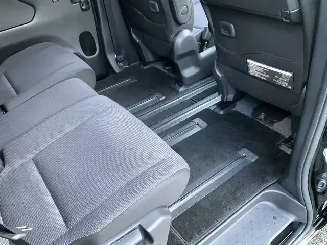 日産 セレナ S 滋賀県 2017(平29)年 9.4万km ダイヤモンドブラック ワンオーナー/車検令和8年6月まで/社外15インチアルミホイール/片側パワースライドドア/純正9インチナビゲーション（MM516D-L)/・CD/DVD/・AM/FM/・Bluetooth/アラウンドビューモニター/純正リヤフリップダウンモニター/ビルトインETC/純正ドライブレコーダー（ナビ連動）/取扱説明書/保証書