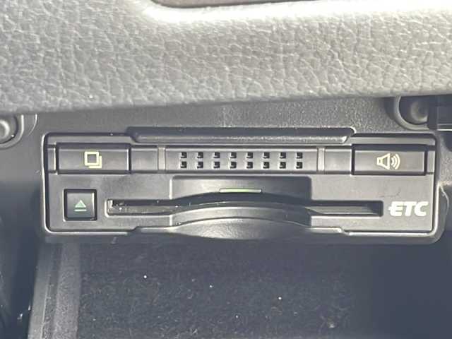 レクサス ＧＳ 450h Iパッケージ 茨城県 2012(平24)年 4.4万km ブラック 純正HDDナビ(CD/DVD/USB/AUX/BT/フルセグTV)/バックカメラ/クルーズコントロール/パドルシフト/黒革シート/前席シートヒーター/エアシート/前席パワーシート/ヘッドアップディスプレイ/ビルトインETC/前後ドライブレコーダー/電動式リアサンシェード/横滑り防止装置/オートライト/フォグランプ/ステアリングスイッチ/純正フロアマット/純正ドアバイザー/スペアキー×1/保証書/取扱説明書