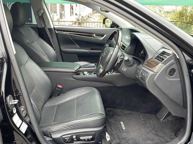 レクサス ＧＳ 450h Iパッケージ 茨城県 2012(平24)年 4.4万km ブラック 純正HDDナビ(CD/DVD/USB/AUX/BT/フルセグTV)/バックカメラ/クルーズコントロール/パドルシフト/黒革シート/前席シートヒーター/エアシート/前席パワーシート/ヘッドアップディスプレイ/ビルトインETC/前後ドライブレコーダー/電動式リアサンシェード/横滑り防止装置/オートライト/フォグランプ/ステアリングスイッチ/純正フロアマット/純正ドアバイザー/スペアキー×1/保証書/取扱説明書