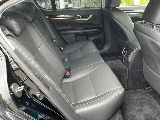 レクサス ＧＳ 450h Iパッケージ 茨城県 2012(平24)年 4.4万km ブラック 純正HDDナビ(CD/DVD/USB/AUX/BT/フルセグTV)/バックカメラ/クルーズコントロール/パドルシフト/黒革シート/前席シートヒーター/エアシート/前席パワーシート/ヘッドアップディスプレイ/ビルトインETC/前後ドライブレコーダー/電動式リアサンシェード/横滑り防止装置/オートライト/フォグランプ/ステアリングスイッチ/純正フロアマット/純正ドアバイザー/スペアキー×1/保証書/取扱説明書