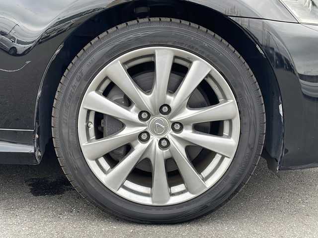 レクサス ＧＳ 450h Iパッケージ 茨城県 2012(平24)年 4.4万km ブラック 純正HDDナビ(CD/DVD/USB/AUX/BT/フルセグTV)/バックカメラ/クルーズコントロール/パドルシフト/黒革シート/前席シートヒーター/エアシート/前席パワーシート/ヘッドアップディスプレイ/ビルトインETC/前後ドライブレコーダー/電動式リアサンシェード/横滑り防止装置/オートライト/フォグランプ/ステアリングスイッチ/純正フロアマット/純正ドアバイザー/スペアキー×1/保証書/取扱説明書