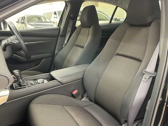 マツダ マツダ３セダン 15S ツーリング 道央・札幌 2020(令2)年 2.5万km ジェットブラックマイカ /ワンオーナー//4WD//純正フルセグナビ/（CD/DVD/AM/FM/HDMI/BT）//バックカメラ//全方位モニター//レーンキープアシスト//レーダールーズコントロール//衝突軽減ブレーキ//ブラインドスポットモニター//オートライト//オートハイビーム//SPORTモード//デュアルエアコン//ビルトインETC//ステアリングリモコン//純正18インチAWホイール//冬タイヤ社外AW積込有り