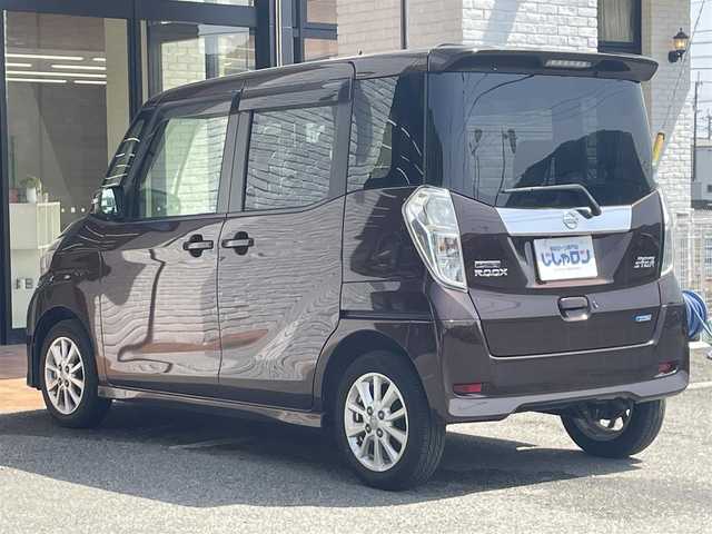 日産 デイズ ルークス ハイウェイスターX 高知県 2014(平26)年 11.2万km モカブラウンP (株)IDOMが運営する【じしゃロン高知店】の自社ローン専用車両になります。こちらは現金またはオートローンご利用時の価格です。自社ローンご希望の方は別途その旨お申付け下さい