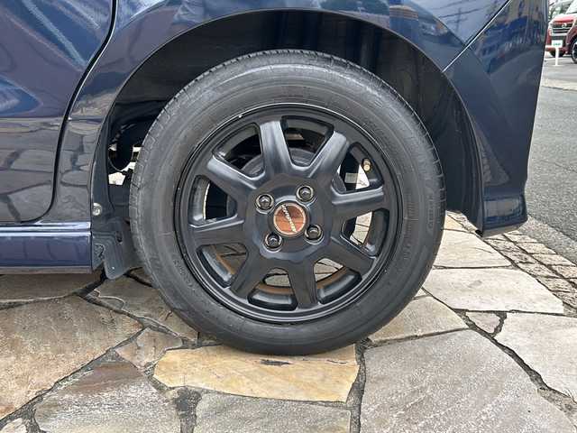 ホンダ Ｎ ＢＯＸ カスタム L 静岡県 2021(令3)年 2.3万km ミッドナイトブルービームM 純正ナビ/・バックカメラ/・Bluetooth/・CD/DVD/・フルセグTV/・USB/・SD/・ステアリングスイッチ/主要装備/・プッシュスタート/・片側パワースライドドア/・ETC車載器/・ドライブレコーダー/・LEDヘッドライト/・前席シートヒーター/・サイドエアバッグ＋カーテンエアバッグ/・後席サンシェード/・運転席＋助手席バックテーブル/・TVキャンセラー/・スマートキー/・アイドリングストップ/・コーナーセンサー/・社外ＡＷ/・純正フロアマット/ホンダセンシング/・衝突軽減ブレーキ/・車線維持支援システム/・アダプティブクルーズコントロール/・誤発進抑制機能/・歩行者事故低減ステアリング/・路外逸脱抑制機能/・先行車発進お知らせ機能/・標識認識機能/・オートマチックハイビーム