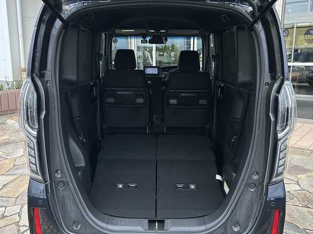 ホンダ Ｎ ＢＯＸ カスタム L 静岡県 2021(令3)年 2.3万km ミッドナイトブルービームM 純正ナビ/・バックカメラ/・Bluetooth/・CD/DVD/・フルセグTV/・USB/・SD/・ステアリングスイッチ/主要装備/・プッシュスタート/・片側パワースライドドア/・ETC車載器/・ドライブレコーダー/・LEDヘッドライト/・前席シートヒーター/・サイドエアバッグ＋カーテンエアバッグ/・後席サンシェード/・運転席＋助手席バックテーブル/・TVキャンセラー/・スマートキー/・アイドリングストップ/・コーナーセンサー/・社外ＡＷ/・純正フロアマット/ホンダセンシング/・衝突軽減ブレーキ/・車線維持支援システム/・アダプティブクルーズコントロール/・誤発進抑制機能/・歩行者事故低減ステアリング/・路外逸脱抑制機能/・先行車発進お知らせ機能/・標識認識機能/・オートマチックハイビーム
