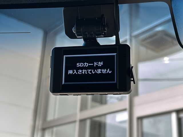 ホンダ Ｎ ＢＯＸ カスタム L 静岡県 2021(令3)年 2.3万km ミッドナイトブルービームM 純正ナビ/・バックカメラ/・Bluetooth/・CD/DVD/・フルセグTV/・USB/・SD/・ステアリングスイッチ/主要装備/・プッシュスタート/・片側パワースライドドア/・ETC車載器/・ドライブレコーダー/・LEDヘッドライト/・前席シートヒーター/・サイドエアバッグ＋カーテンエアバッグ/・後席サンシェード/・運転席＋助手席バックテーブル/・TVキャンセラー/・スマートキー/・アイドリングストップ/・コーナーセンサー/・社外ＡＷ/・純正フロアマット/ホンダセンシング/・衝突軽減ブレーキ/・車線維持支援システム/・アダプティブクルーズコントロール/・誤発進抑制機能/・歩行者事故低減ステアリング/・路外逸脱抑制機能/・先行車発進お知らせ機能/・標識認識機能/・オートマチックハイビーム