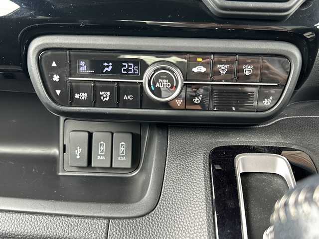 ホンダ Ｎ ＢＯＸ カスタム L 静岡県 2021(令3)年 2.3万km ミッドナイトブルービームM 純正ナビ/・バックカメラ/・Bluetooth/・CD/DVD/・フルセグTV/・USB/・SD/・ステアリングスイッチ/主要装備/・プッシュスタート/・片側パワースライドドア/・ETC車載器/・ドライブレコーダー/・LEDヘッドライト/・前席シートヒーター/・サイドエアバッグ＋カーテンエアバッグ/・後席サンシェード/・運転席＋助手席バックテーブル/・TVキャンセラー/・スマートキー/・アイドリングストップ/・コーナーセンサー/・社外ＡＷ/・純正フロアマット/ホンダセンシング/・衝突軽減ブレーキ/・車線維持支援システム/・アダプティブクルーズコントロール/・誤発進抑制機能/・歩行者事故低減ステアリング/・路外逸脱抑制機能/・先行車発進お知らせ機能/・標識認識機能/・オートマチックハイビーム