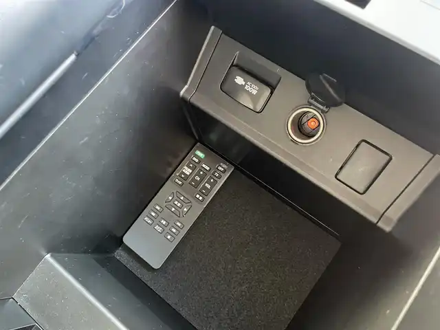 トヨタ アルファード S Cパッケージ 富山県 2018(平30)年 6.3万km ダークレッドマイカメタリック 純正10型ナビ(BT/CD/DVD)/フルセグTV/パワースライドドア(両側)/パワーバックドア/バックカメラ/ビルトインETC/コムテックドライブレコーダー/純正12.1型後席ディスプレイ/レーダークルーズコントロール/インテリジェントクリアランスソナー/セーフティセンス/・プリクラッシュセーフティ/・レーントレーシングアシスト/・ロードサインアシスト/・アダプティブハイビームシステム/ブラインドスポットモニター/デジタルインナーミラー/純正3眼LEDヘッドランプ/デュアルオートエアコン/木目調/革巻きコンビステアリング/ステアリングヒーター/ブラック合皮シート/前列パワーシート/快適温熱シート/2列目エグゼクティブパワーシート/助手席パワーオットマン/運転席ポジションメモリー/モデリスタエアロ(F/S/R)/純正18インチアルミホイール/スマートエントリー/プッシュスタートシステム/ウェルカムパワースライドドア機能/禁煙車