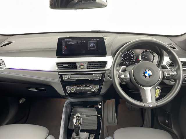 ＢＭＷ Ｘ１ 新潟県 2020(令2)年 2万km サファイアブラックP 4WD/純正ナビ/　　BT/FM/AM/USB/バックカメラ/パワーバックドア/レーダークルーズコントロール/LEDオートライト/ハーフレザーシート/パワーシート/シートメモリー/純正18インチアルミホイール/ルーフレール/パドルシフト/ステアリングスイッチ/ワンオーナー/スマートキー/ETC
