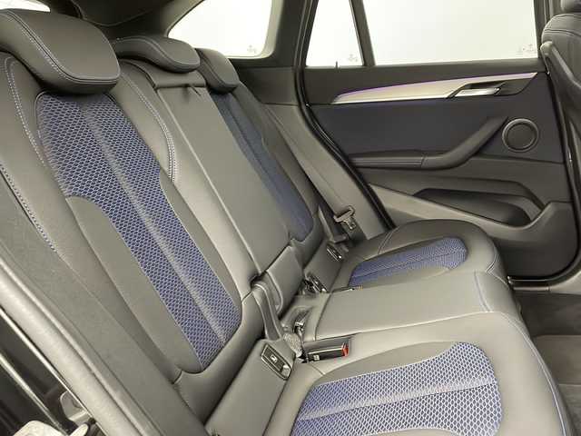 ＢＭＷ Ｘ１ 新潟県 2020(令2)年 2万km サファイアブラックP 4WD/純正ナビ/　　BT/FM/AM/USB/バックカメラ/パワーバックドア/レーダークルーズコントロール/LEDオートライト/ハーフレザーシート/パワーシート/シートメモリー/純正18インチアルミホイール/ルーフレール/パドルシフト/ステアリングスイッチ/ワンオーナー/スマートキー/ETC