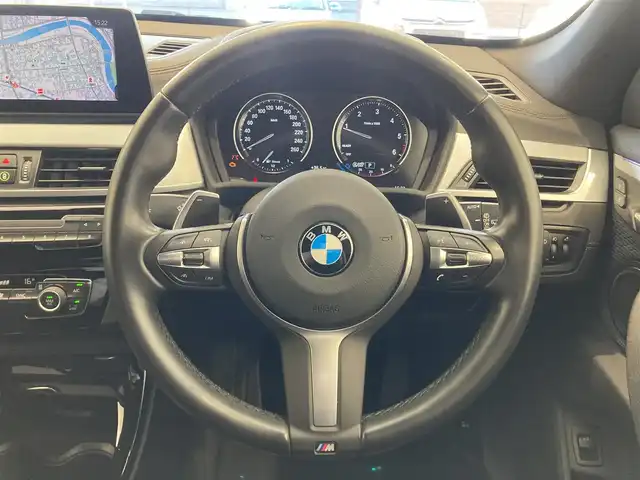 ＢＭＷ Ｘ１ xDrive 18d Mスポーツ 熊本県 2020(令2)年 2万km サファイアブラックP 4WD/純正ナビ/　　BT/FM/AM/USB/バックカメラ/パワーバックドア/レーダークルーズコントロール/LEDオートライト/ハーフレザーシート/パワーシート/シートメモリー/純正18インチアルミホイール/ルーフレール/パドルシフト/ステアリングスイッチ/ワンオーナー/スマートキー/ETC