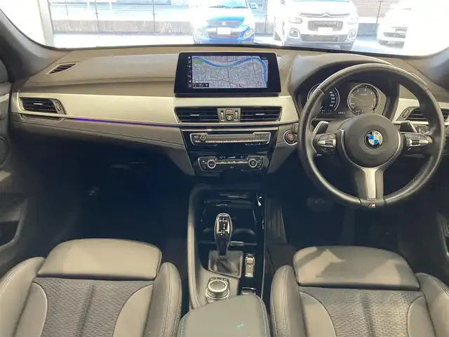 ＢＭＷ Ｘ１ xDrive 18d Mスポーツ 熊本県 2020(令2)年 2万km サファイアブラックP 4WD/純正ナビ/　　BT/FM/AM/USB/バックカメラ/パワーバックドア/レーダークルーズコントロール/LEDオートライト/ハーフレザーシート/パワーシート/シートメモリー/純正18インチアルミホイール/ルーフレール/パドルシフト/ステアリングスイッチ/ワンオーナー/スマートキー/ETC