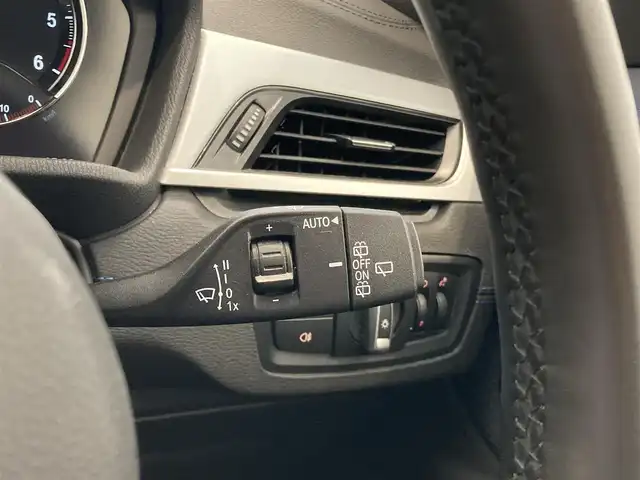 ＢＭＷ Ｘ１ xDrive 18d Mスポーツ 熊本県 2020(令2)年 2万km サファイアブラックP 4WD/純正ナビ/　　BT/FM/AM/USB/バックカメラ/パワーバックドア/レーダークルーズコントロール/LEDオートライト/ハーフレザーシート/パワーシート/シートメモリー/純正18インチアルミホイール/ルーフレール/パドルシフト/ステアリングスイッチ/ワンオーナー/スマートキー/ETC