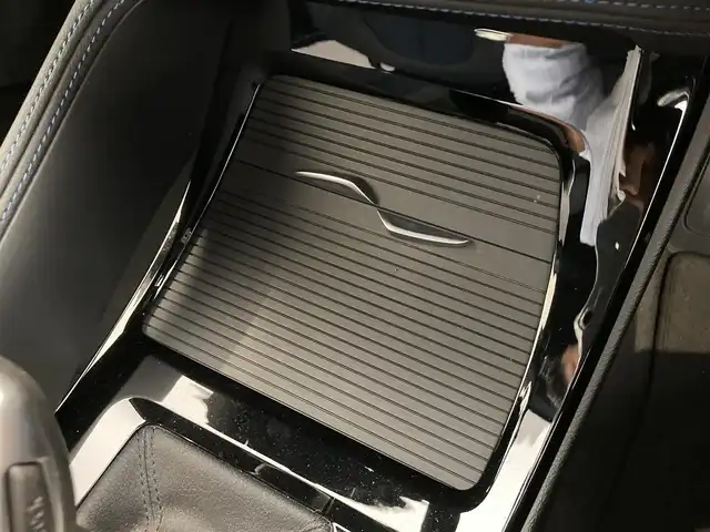 ＢＭＷ Ｘ１ xDrive 18d Mスポーツ 熊本県 2020(令2)年 2万km サファイアブラックP 4WD/純正ナビ/　　BT/FM/AM/USB/バックカメラ/パワーバックドア/レーダークルーズコントロール/LEDオートライト/ハーフレザーシート/パワーシート/シートメモリー/純正18インチアルミホイール/ルーフレール/パドルシフト/ステアリングスイッチ/ワンオーナー/スマートキー/ETC