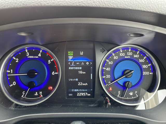 トヨタ ハイラックス Z 新潟県 2020(令2)年 2.3万km スーパーホワイトⅡ ワンオーナー/冬タイヤアルミホイールセット積載/４WD/センターデフロック/純正SDナビ/（DTV/Bluetooth）/衝突軽減/ヨーアシスト/ふらつき検知/先行車発進検知/追従機能付きクルーズコントロール/バックカメラ/ドライブレコーダー/ETC/ダウンヒルアシスト/MTモード付AT/フロアマット/シガーソケット/LEDヘッドライト/F、Rフォグランプ/ウィンカーミラー/電格ミラー/スペアキー×１/TRDステップ/TEDマッドフラップ